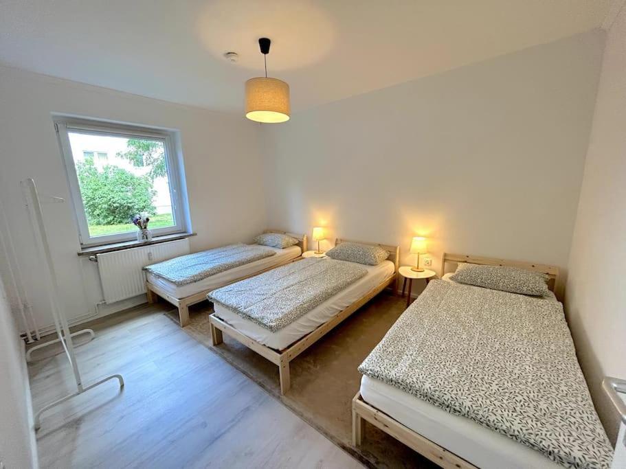 Country Style Apartment With Balcony Near Fair Hanóver Exterior foto