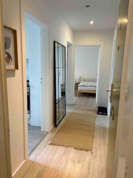 Country Style Apartment With Balcony Near Fair Hanóver Exterior foto